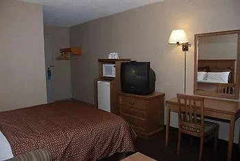 Deluxe Inn Toronto Hotel