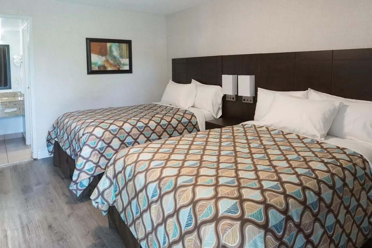 *** Hotel Deluxe Inn Toronto Canadá